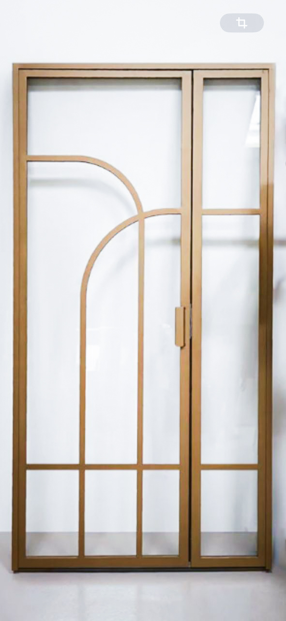 Porte lase avec un laquage dorée